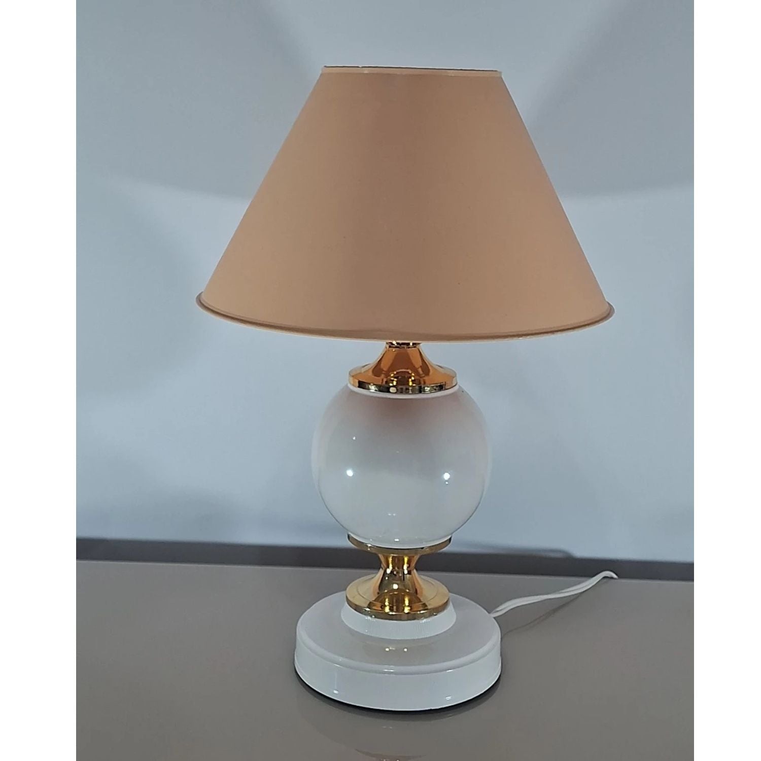 Abajur Luna - Vit Magazine