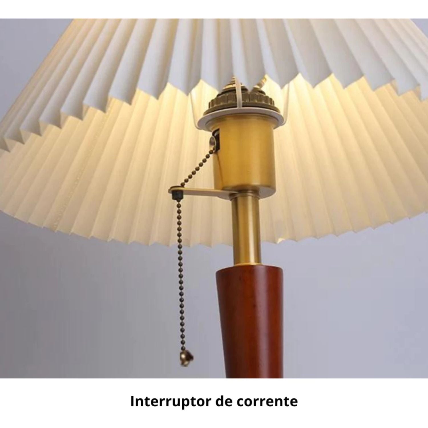 Abajur Plissado em Madeira - Vit Magazine